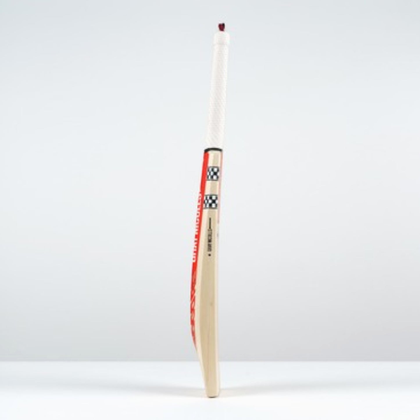 Gray Nicolls Neocore Bats