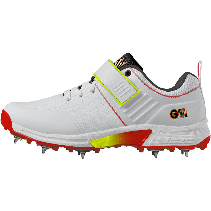 Gunn & Moore Rival + Spiked Shoe