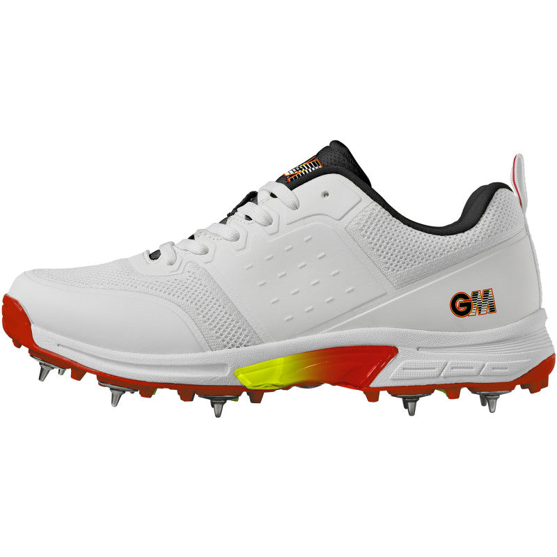 Gunn & Moore Rival Spiked Shoe