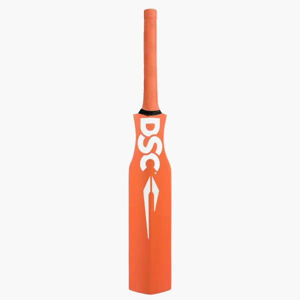 DSC_Catching_Bat_Orange_Back_View